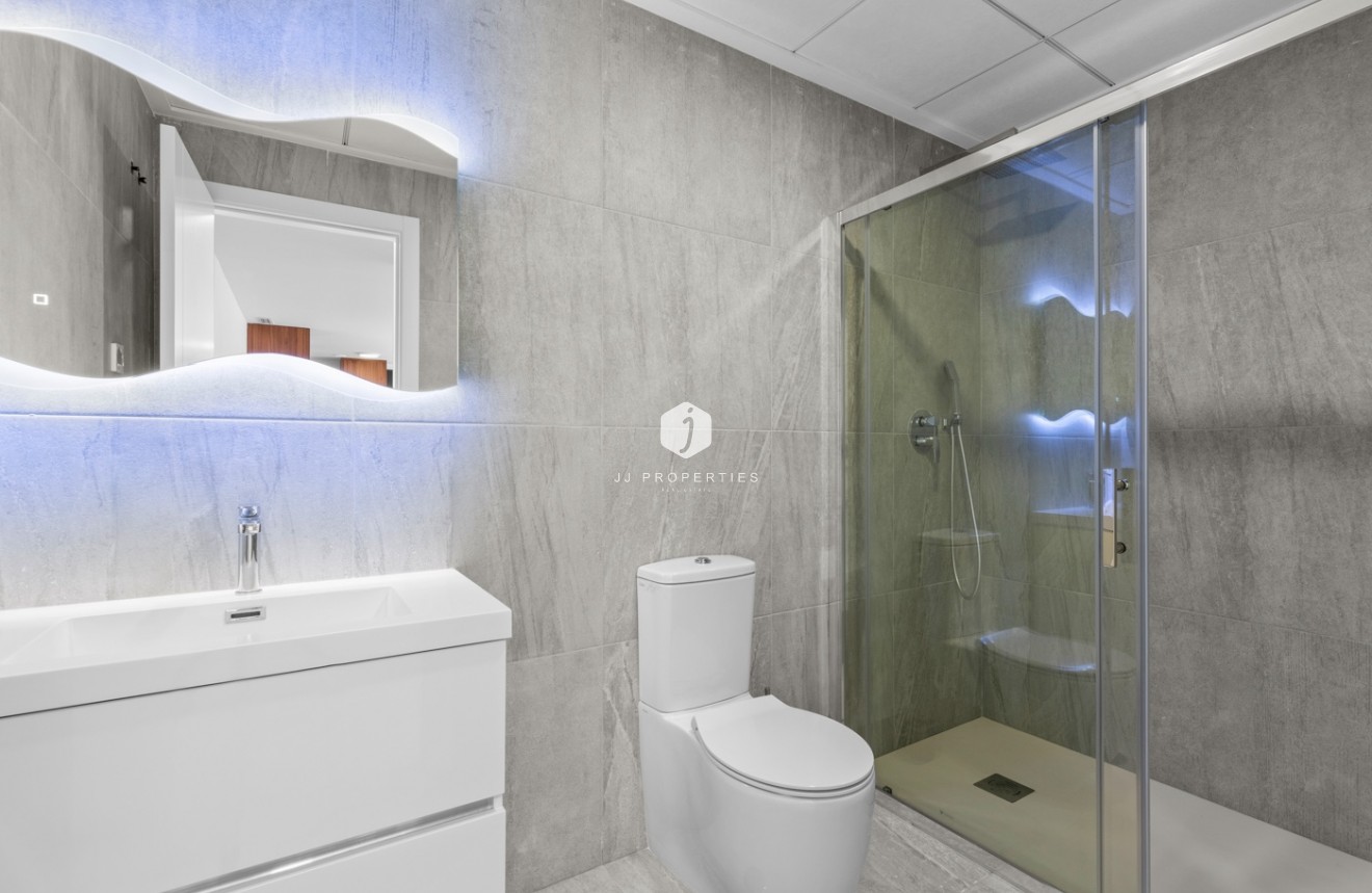 Segunda mano - Villa -
San Miguel de Salinas - Inland