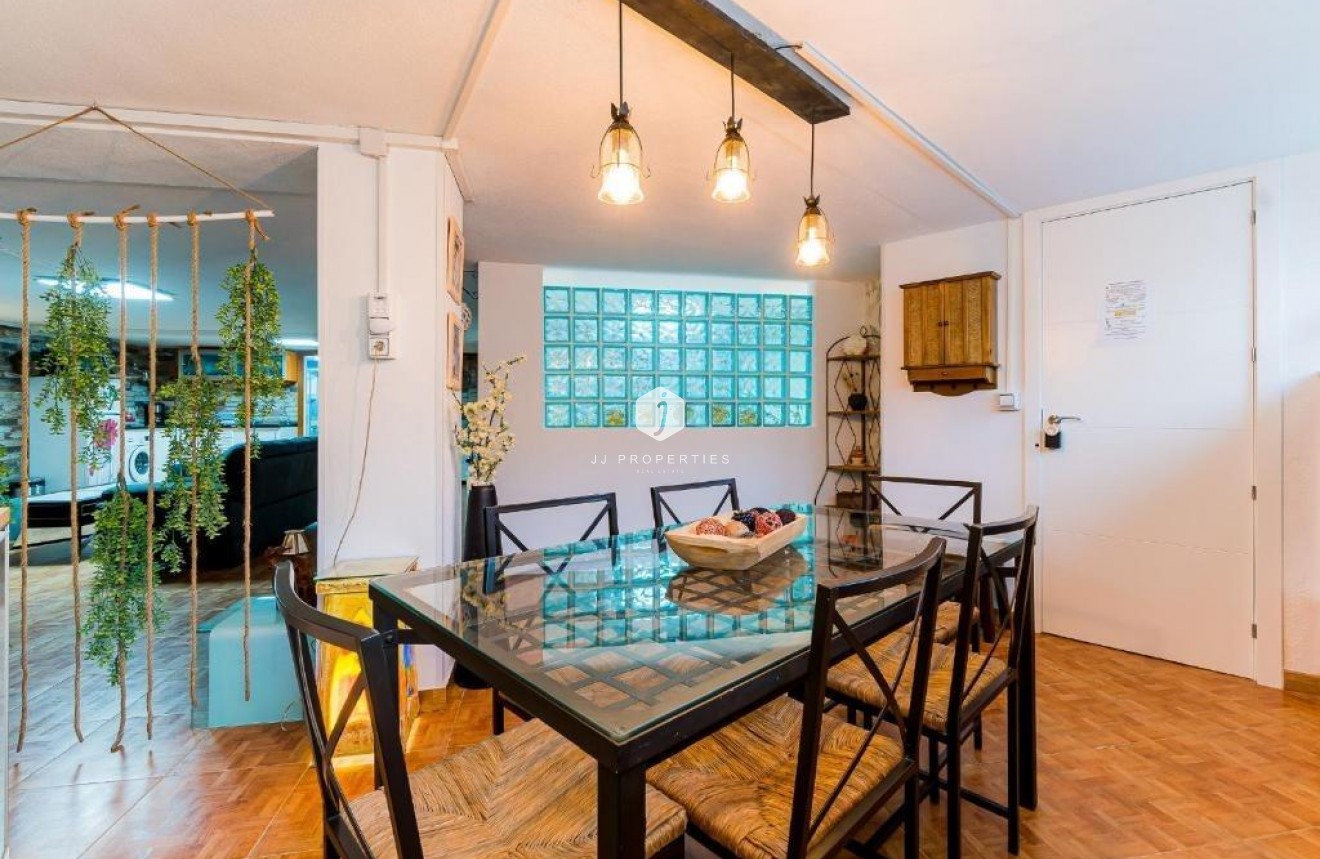 D'occasion - Duplex -
Torrevieja - Acequion