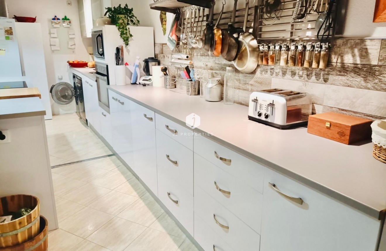 D'occasion - Duplex -
Torrevieja - Acequion