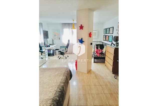 D'occasion - Duplex -
Torrevieja - Acequion