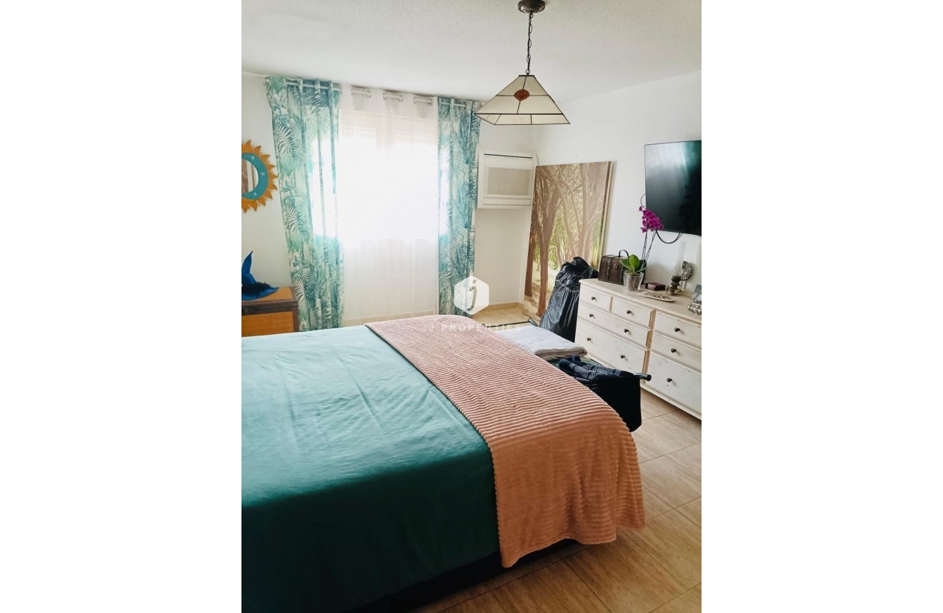 D'occasion - Duplex -
Torrevieja - Acequion