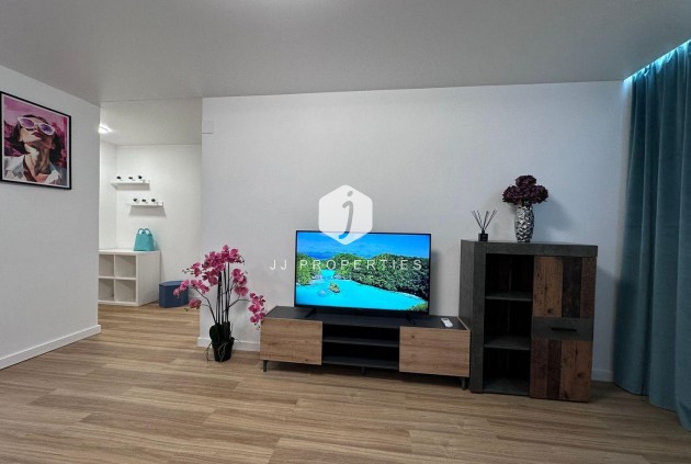 Segunda mano - Apartamento / piso -
Torrevieja - Estacion de autobuses