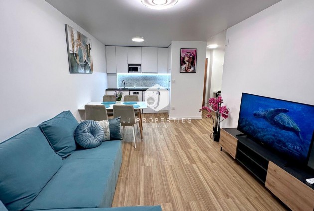 Segunda mano - Apartamento / piso -
Torrevieja - Estacion de autobuses