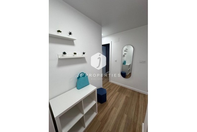 Segunda mano - Apartamento / piso -
Torrevieja - Estacion de autobuses