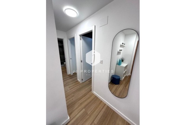 Segunda mano - Apartamento / piso -
Torrevieja - Estacion de autobuses