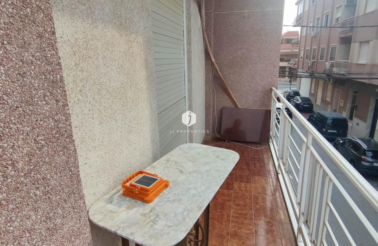 Segunda mano - Apartamento / piso -
Cox - Comunidad Valenciana