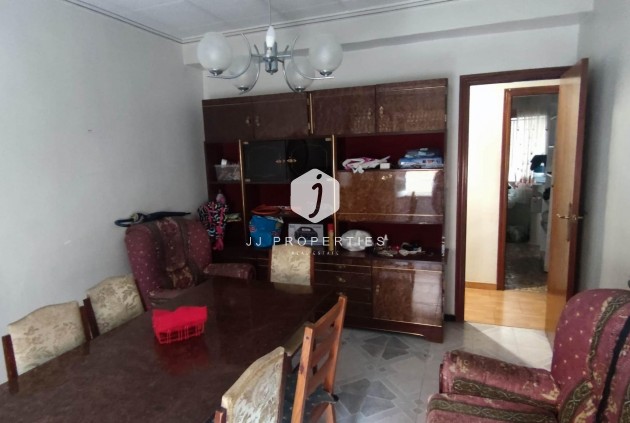 Segunda mano - Apartamento / piso -
Cox - Comunidad Valenciana