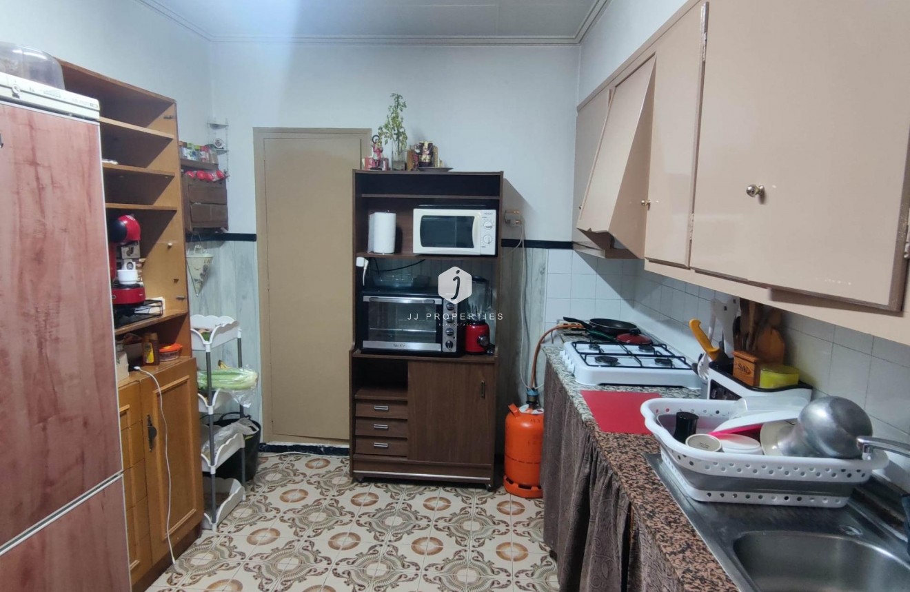 Segunda mano - Apartamento / piso -
Cox - Comunidad Valenciana