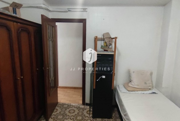 Segunda mano - Apartamento / piso -
Cox - Comunidad Valenciana