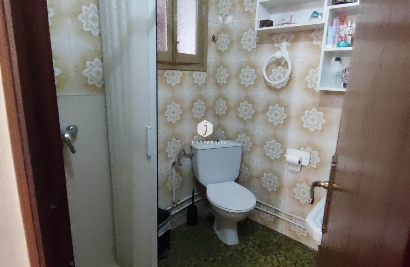 Segunda mano - Apartamento / piso -
Cox - Comunidad Valenciana