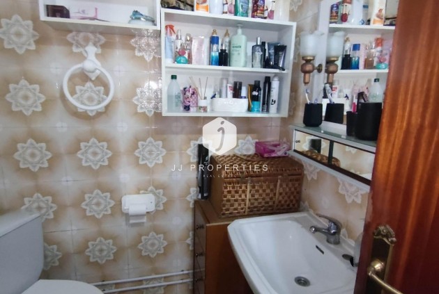 Segunda mano - Apartamento / piso -
Cox - Comunidad Valenciana