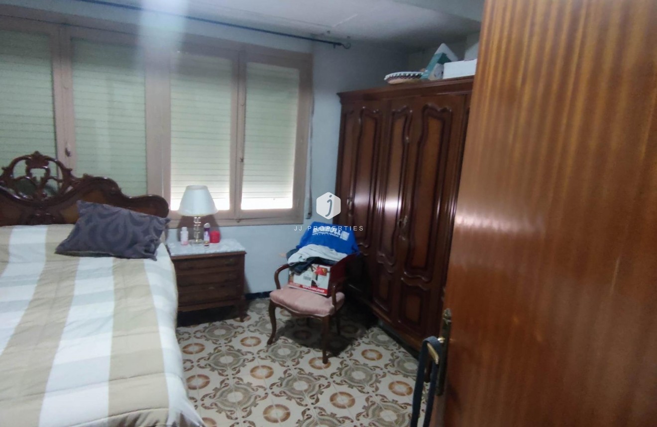 Segunda mano - Apartamento / piso -
Cox - Comunidad Valenciana