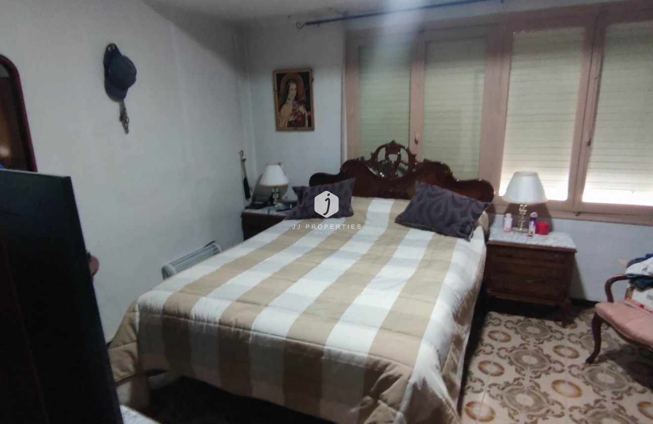 Segunda mano - Apartamento / piso -
Cox - Comunidad Valenciana