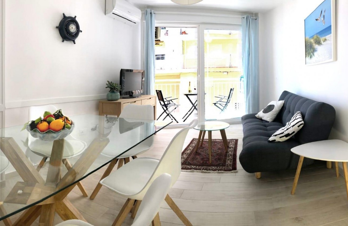 Segunda mano - Apartamento / piso -
Guardamar del Segura - Guardamar Playa