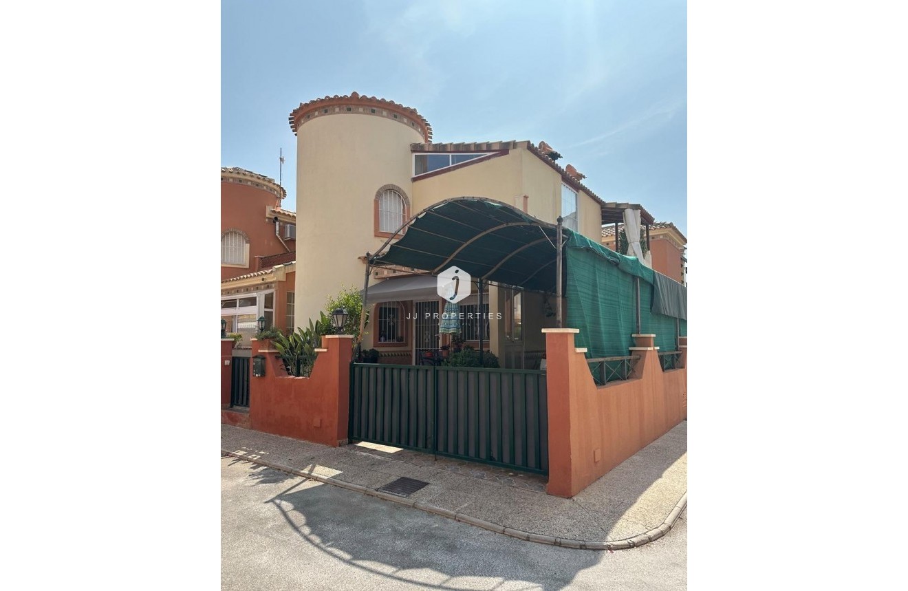 Tweedehands - Villa -
Orihuela Costa - Playa Flamenca