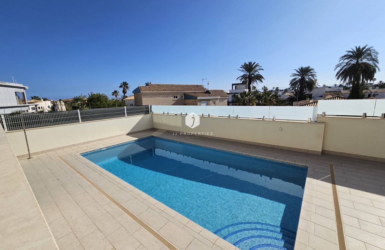 Segunda mano - Villa -
La Zenia - Costa Blanca