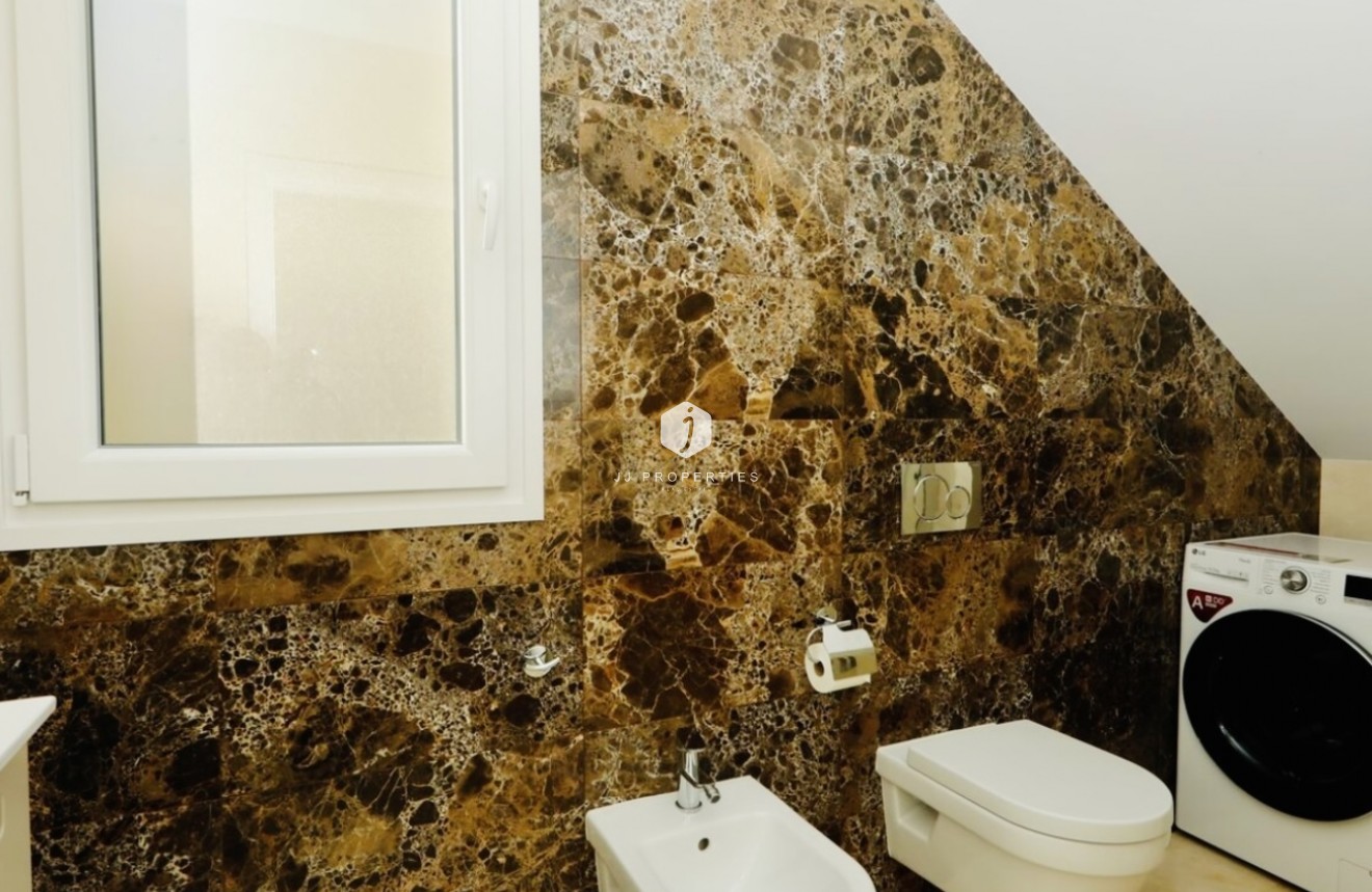 Segunda mano - Villa -
La Zenia - Costa Blanca