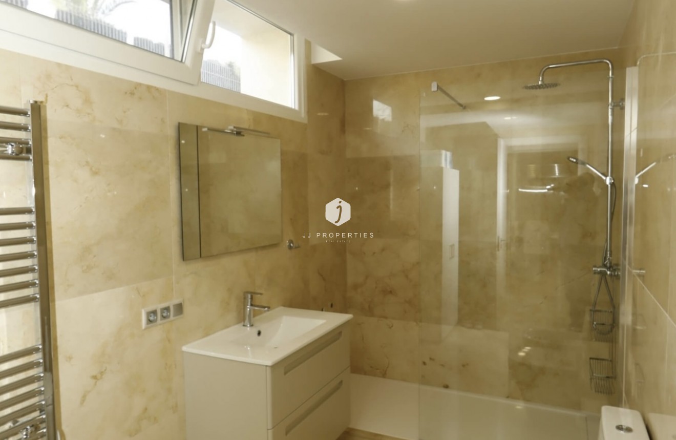 Segunda mano - Villa -
La Zenia - Costa Blanca