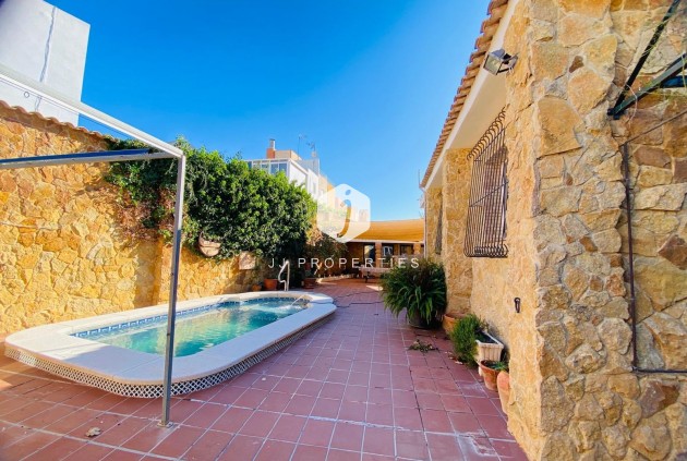 Segunda mano - Villa -
Orihuela Costa - La Florida