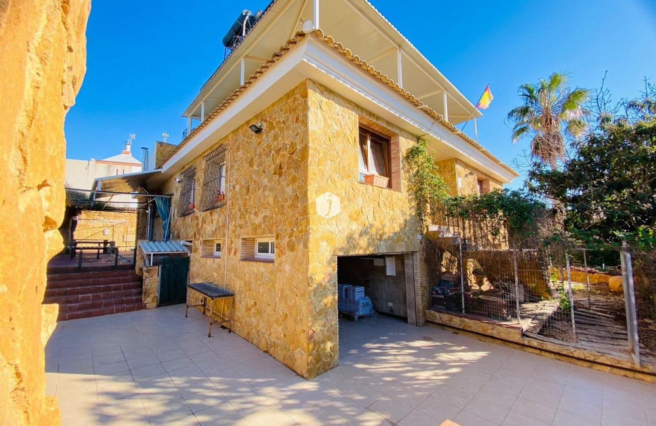 Segunda mano - Villa -
Orihuela Costa - La Florida