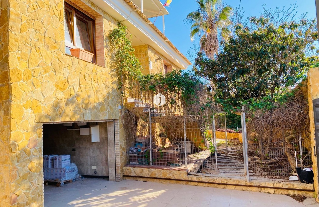 Segunda mano - Villa -
Orihuela Costa - La Florida