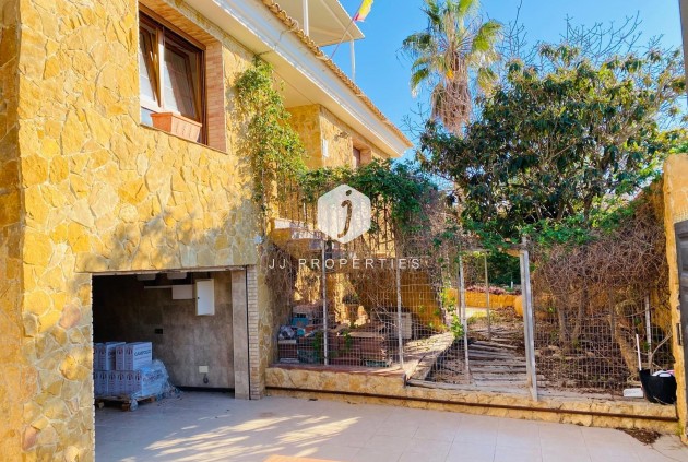 Segunda mano - Villa -
Orihuela Costa - La Florida