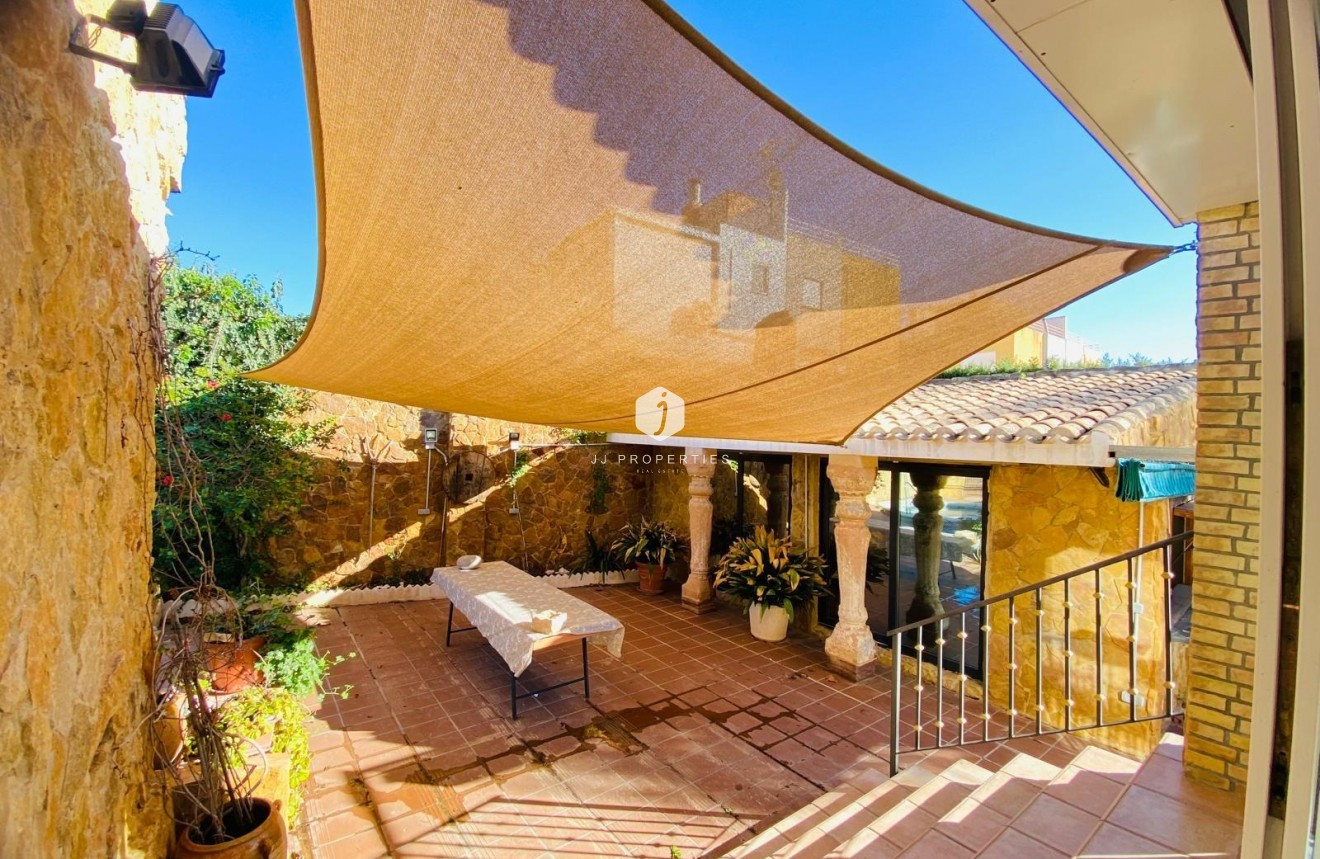 Segunda mano - Villa -
Orihuela Costa - La Florida