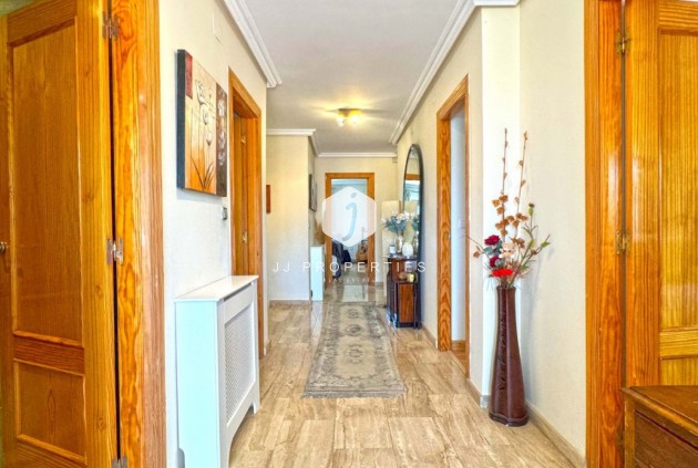 Tweedehands - Villa -
Torrevieja - Costa Blanca