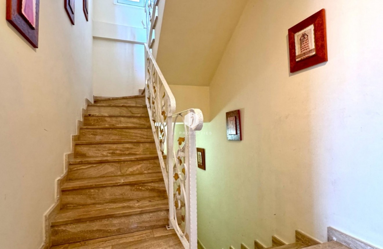 Tweedehands - Villa -
Torrevieja - Costa Blanca