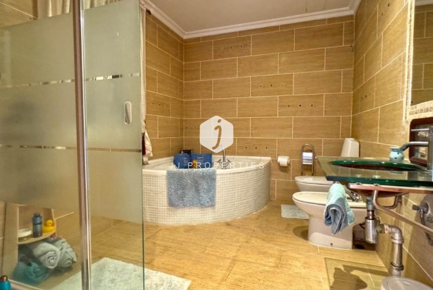 Tweedehands - Villa -
Torrevieja - Costa Blanca