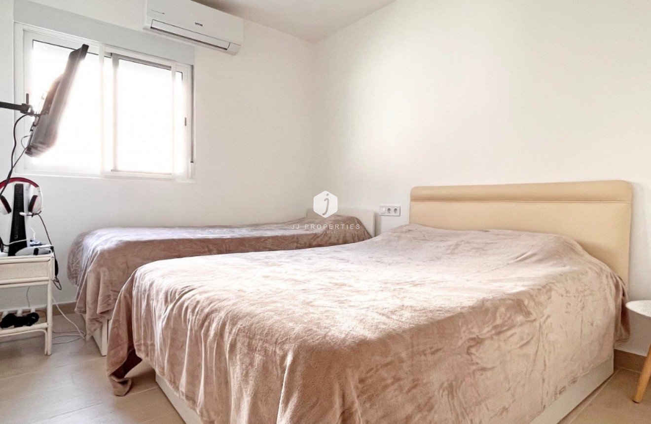 D'occasion - Bungalow -
Orihuela Costa - Costa Blanca