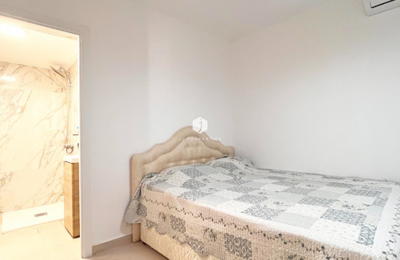 D'occasion - Bungalow -
Orihuela Costa - Costa Blanca