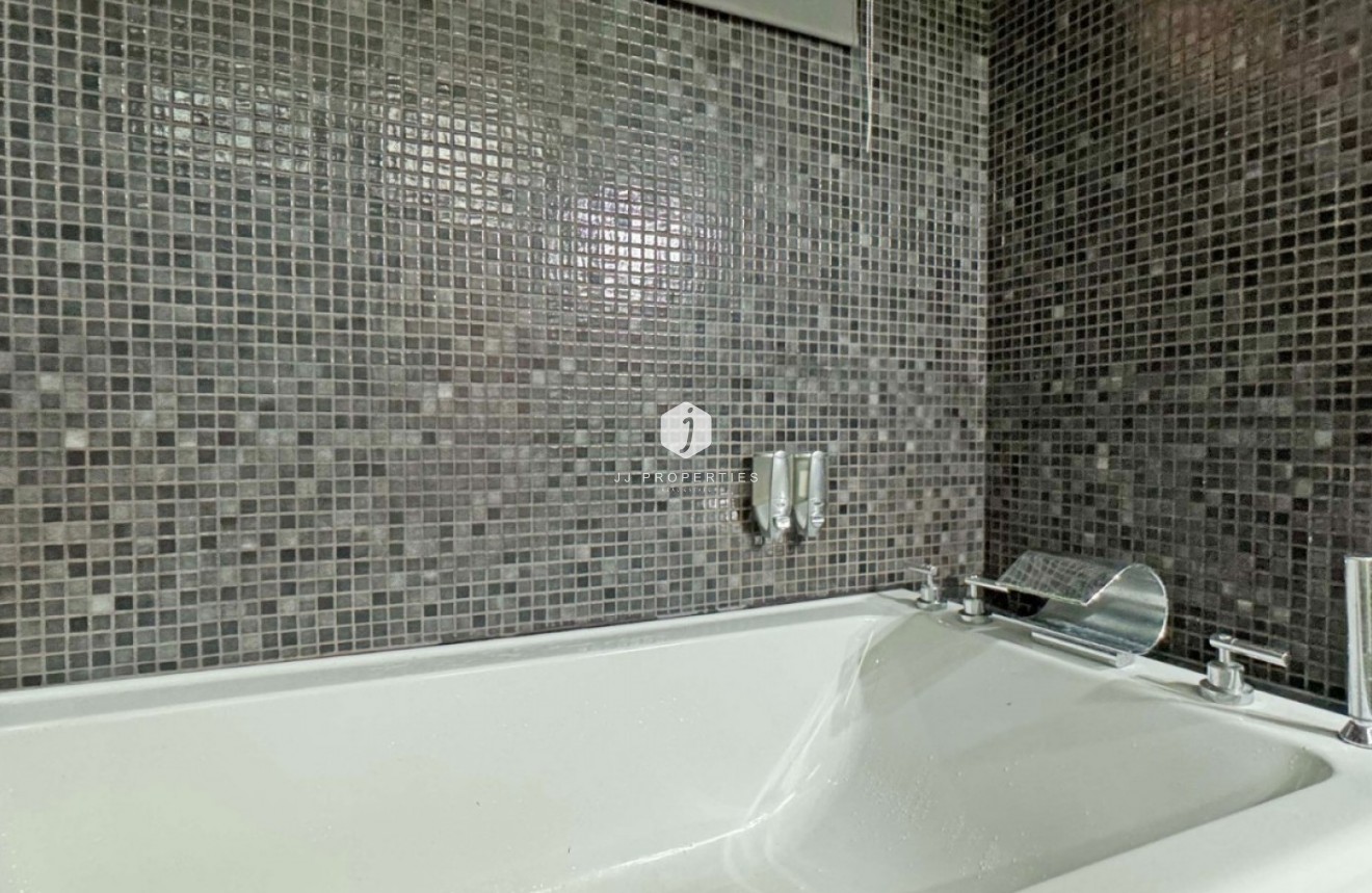 Segunda mano - Apartamento / piso -
Torrevieja - Costa Blanca