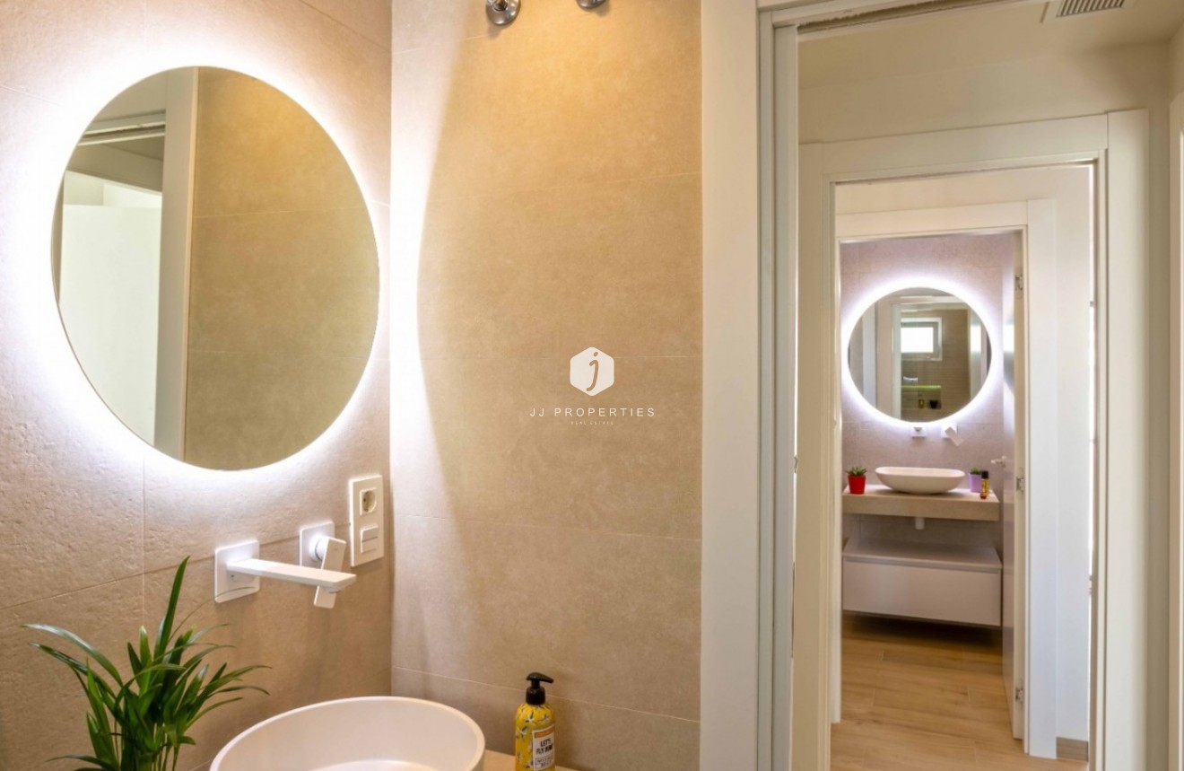 Segunda mano - Apartamento / piso -
Orihuela Costa - Costa Blanca