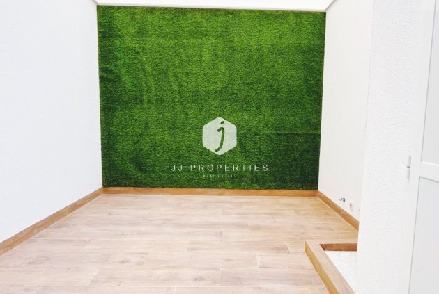 Segunda mano - Apartamento / piso -
Torrevieja - Costa Blanca