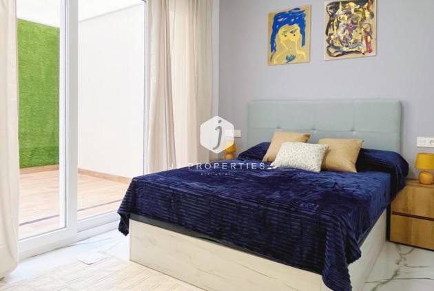 Segunda mano - Apartamento / piso -
Torrevieja - Costa Blanca