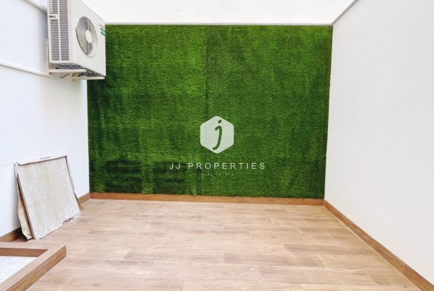 Segunda mano - Apartamento / piso -
Torrevieja - Costa Blanca