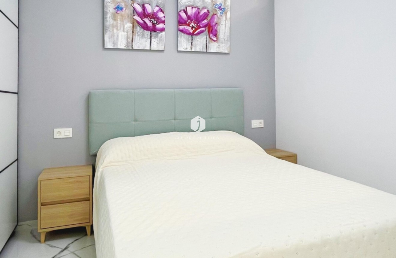 Segunda mano - Apartamento / piso -
Torrevieja - Costa Blanca