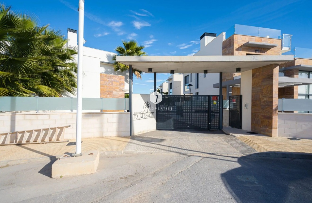 Segunda mano - Villa -
Cabo Roig - Costa Blanca