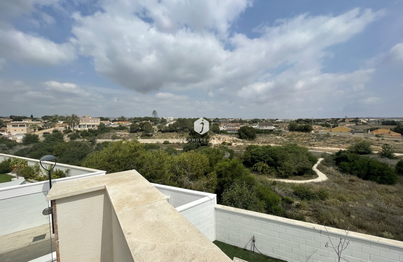 Segunda mano - Villa -
Cabo Roig - Costa Blanca