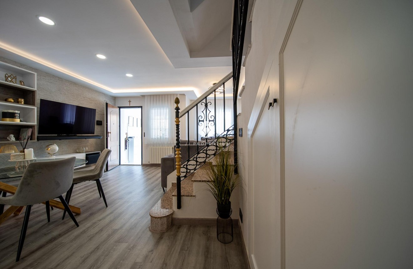 Segunda mano - Chalet -
Orihuela Costa - PAU 26