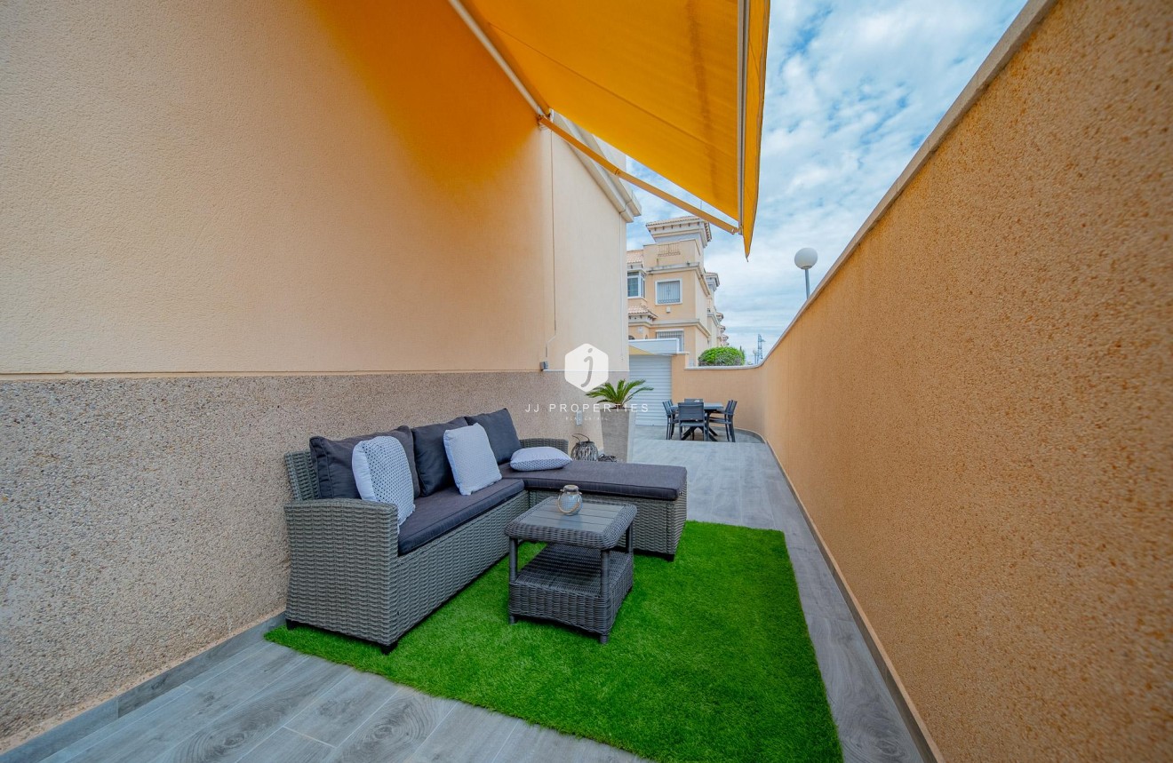 Segunda mano - Chalet -
Orihuela Costa - PAU 26