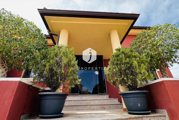 Segunda mano - Villa -
Ciudad Quesada - Costa Blanca