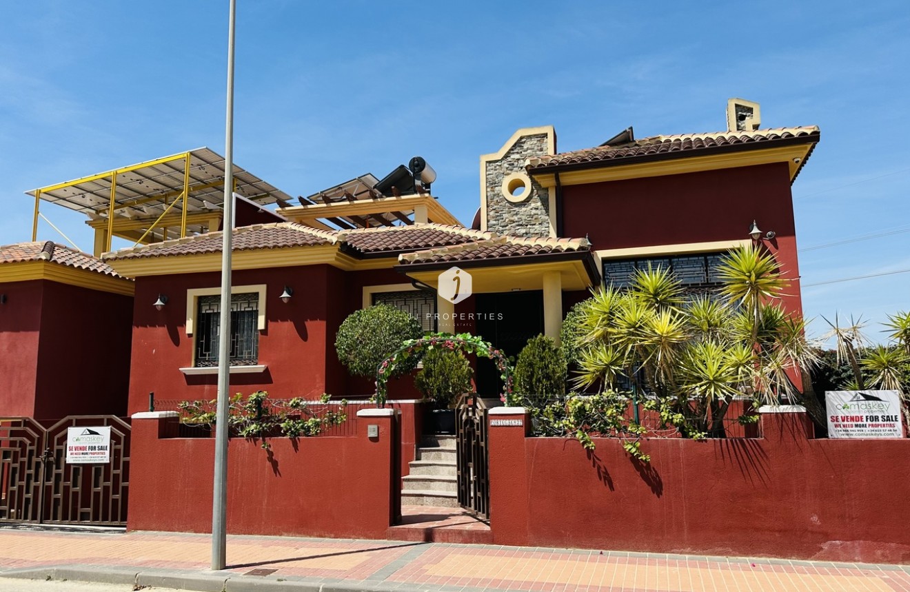 Segunda mano - Villa -
Ciudad Quesada - Costa Blanca