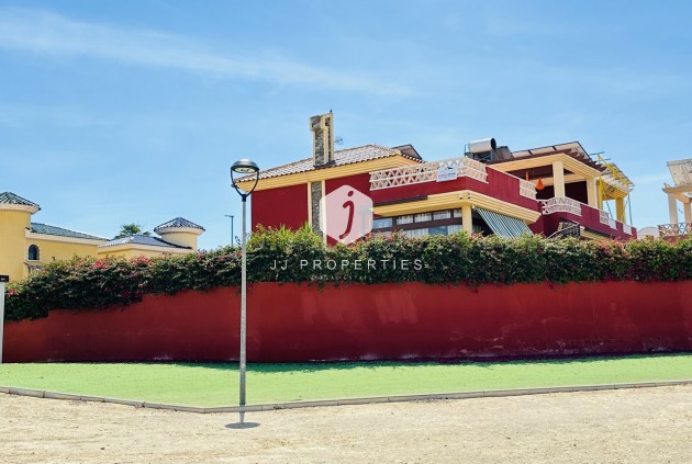 Segunda mano - Villa -
Ciudad Quesada - Costa Blanca