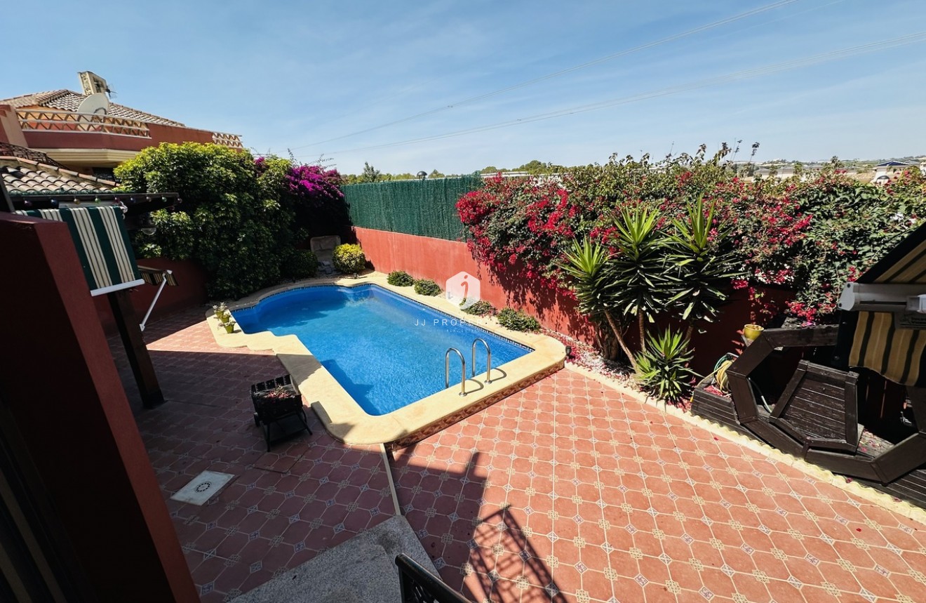 Segunda mano - Villa -
Ciudad Quesada - Costa Blanca