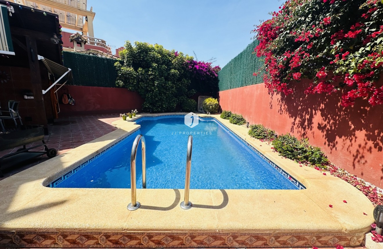 Segunda mano - Villa -
Ciudad Quesada - Costa Blanca