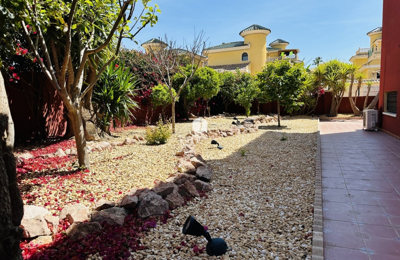 Segunda mano - Villa -
Ciudad Quesada - Costa Blanca