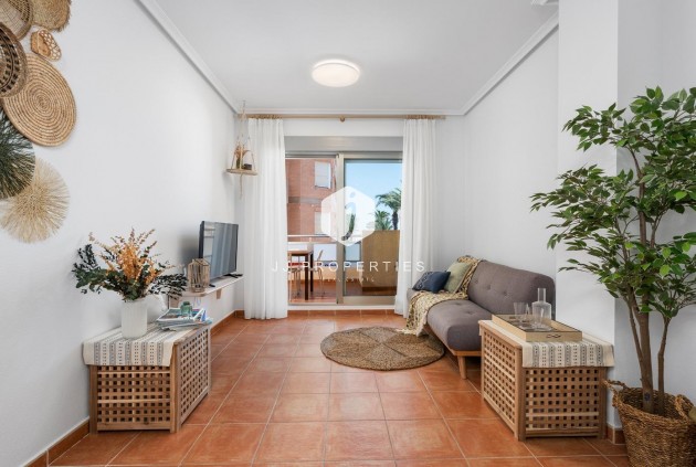 Segunda mano - Apartamento / piso -
Guardamar del Segura - Pueblo