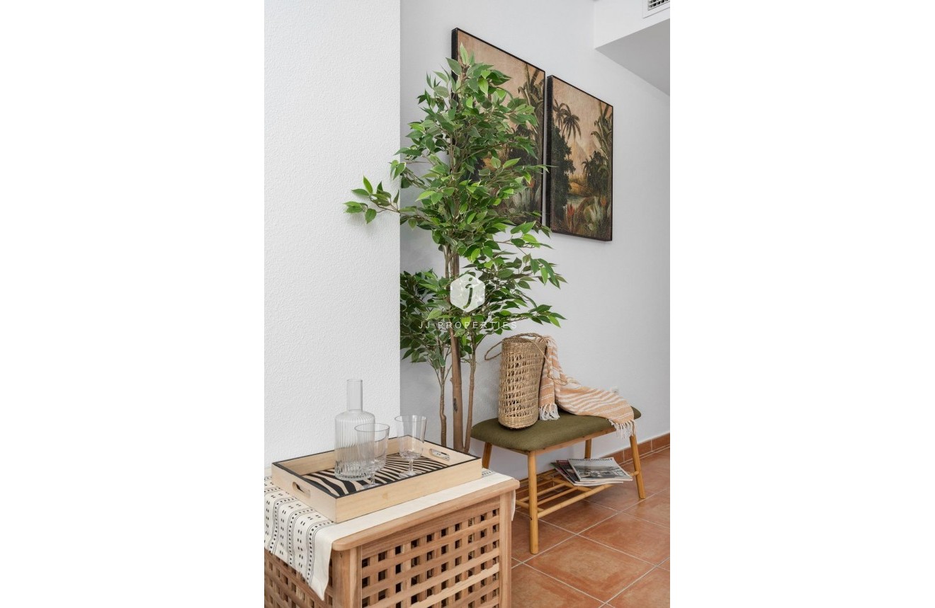 Segunda mano - Apartamento / piso -
Guardamar del Segura - Pueblo